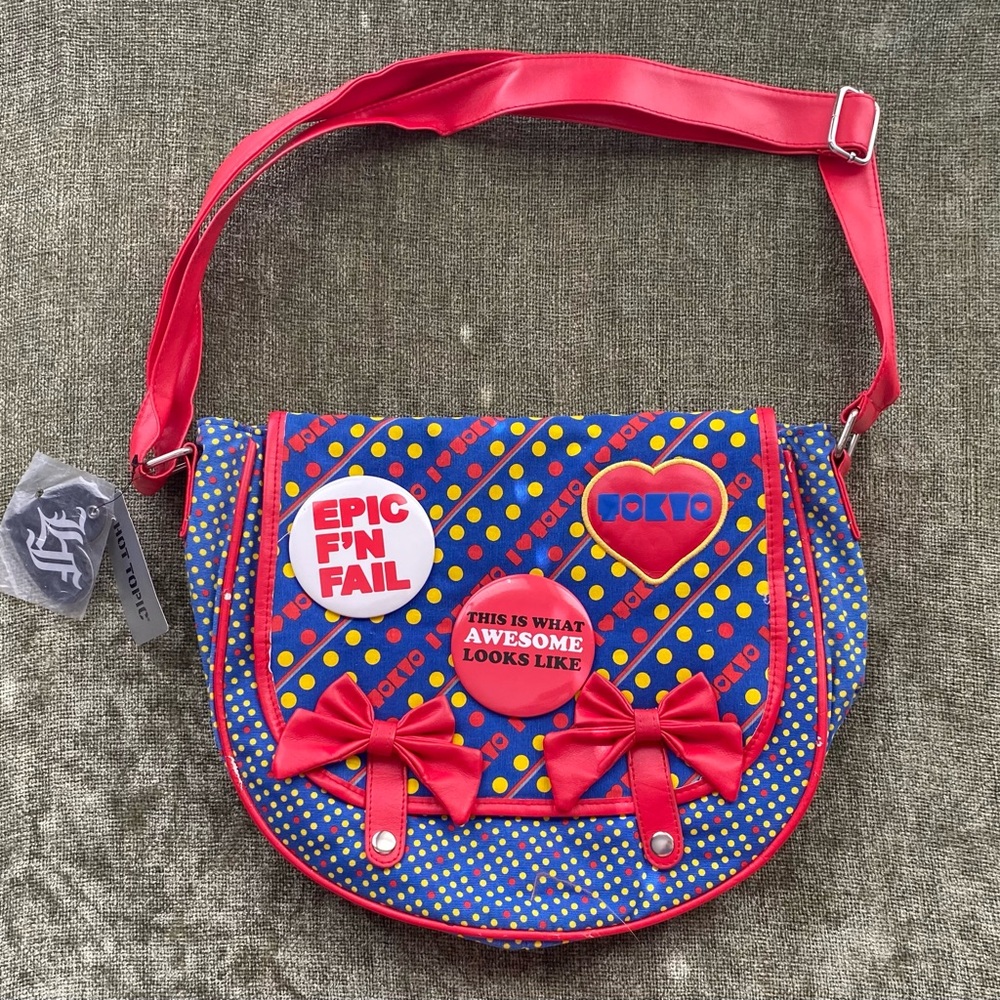 NWT Hot topic fashion purse